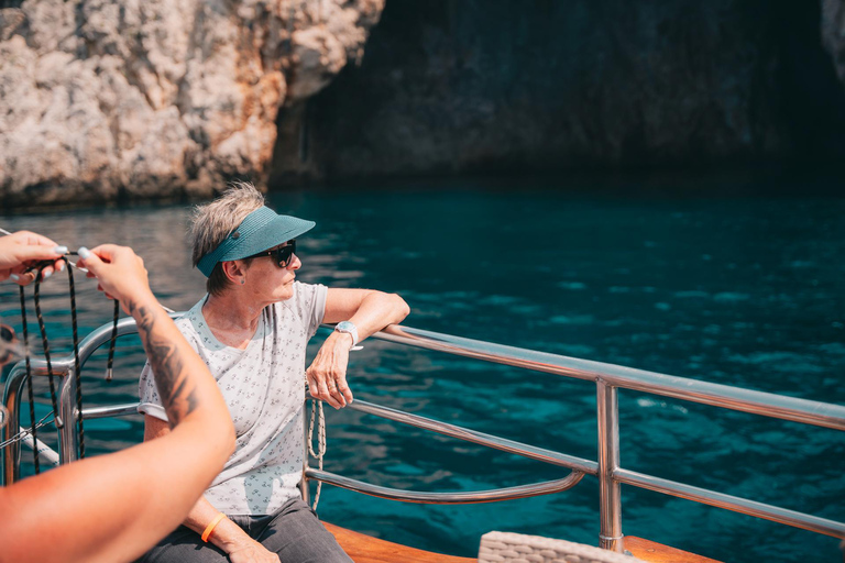 From Benitses/Lefkimmi: Blue Lagoon & Papanikolis Cruise Cruise with Transfer from Southern Corfu to Lefkimmi Port