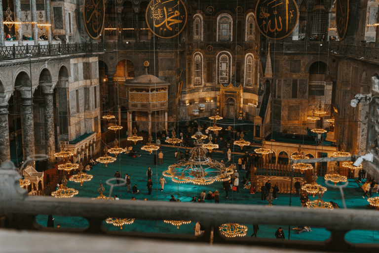 Istanbul Discovery: 3 Nights Hotel Stay & Private Tour Istanbul 3-Night Private Tour & Bosphorus Dinner Cruise