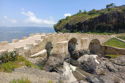 Entdecke Bule nile und die Portugal-Brücke.