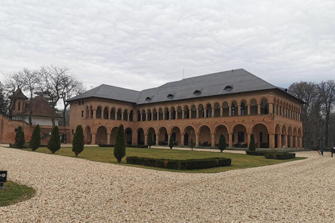 De Bucareste: Viagem de 1 dia à Mina de Sal e ao Palácio Mogosoaia