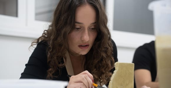 Athens: Plasterwork & Painting Workshop (Hands-on Workshop)