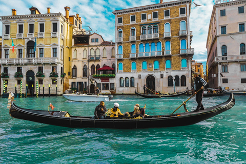 Venice Private Gondola: Grand Canal & Dorsoduro's Canals
