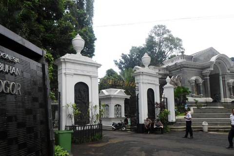 DE BANDUNG : PLANTATION DE THÉ/JARDIN BOTANIQUE/JAKARTA