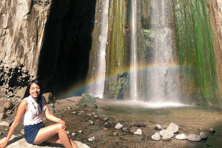 Excursion aux cascades de Capua et aux sources d'eau chaude de Yura