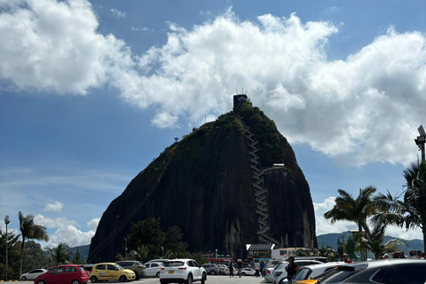 Tour Guatapé con visita a Granja de las Llamas y las Alpacas