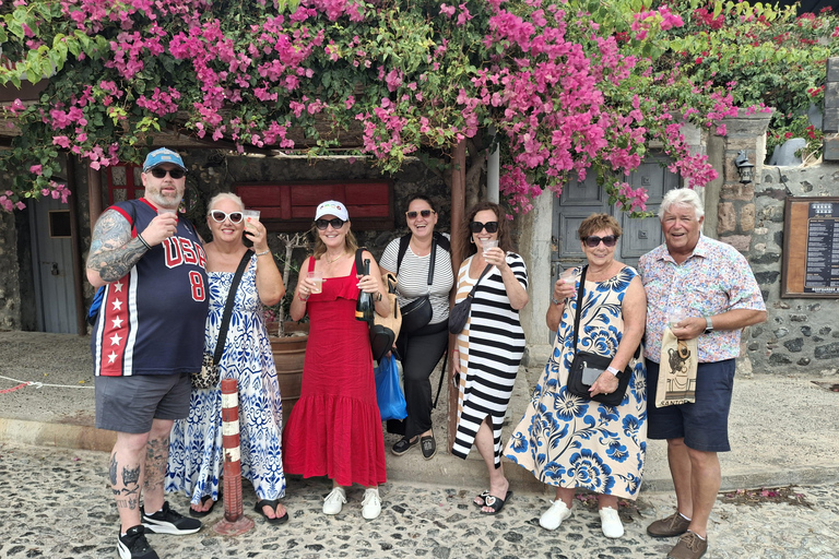 Santorini Island Tour for Cruise Travellers with Water Taxi Santorini: The Best Tour with Water Taxi For Cruise Lines