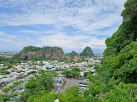 Marmorberge und Lady Buddha aus Hoi An OR Da Nang - Hizvo
