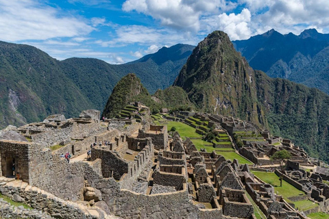 From Cusco: Machu Picchu Express, the Inca Wonder in a Day From Cusco: Machu Picchu Express, the Inca Wonder in One Day