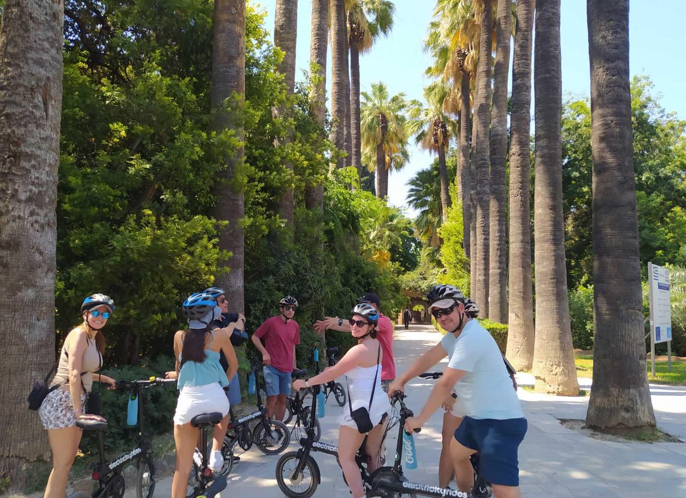 Athen: Oplev byrundvisningen på elektrisk cykel
