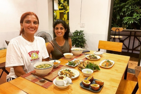Da Nang: Traditional Cooking Class and meal with Local Girl