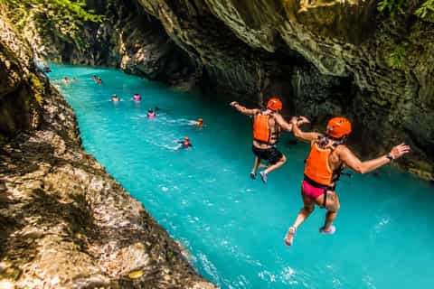 Cebu: Osmeña Peak and Kawasan Canyoneering Day Tour - Image 3