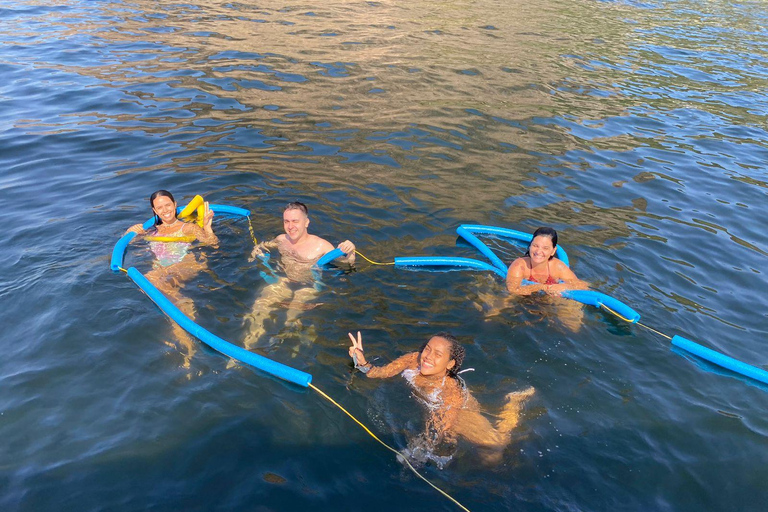 Rio de Janeiro: Private sailing experience in the Marvelous City!