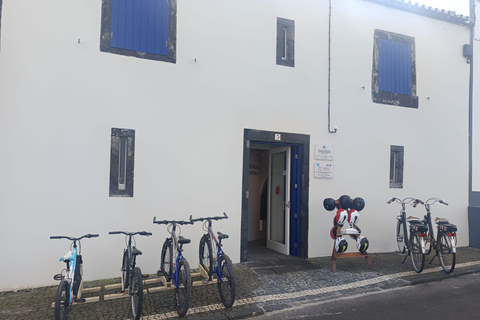 电动自行车租赁：Fenais da Luz Experience电动自行车租赁：Fenais da Luz体验