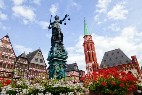 Keulen: 1-daagse privétour door de oude binnenstad van Frankfurt met de trein7,5 uur: Tour naar Frankfurt per trein met gids hele dag