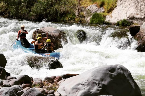 De Arequipa: Rafting no rio ChiliAventura em Arequipa: rafting no Rio Chili