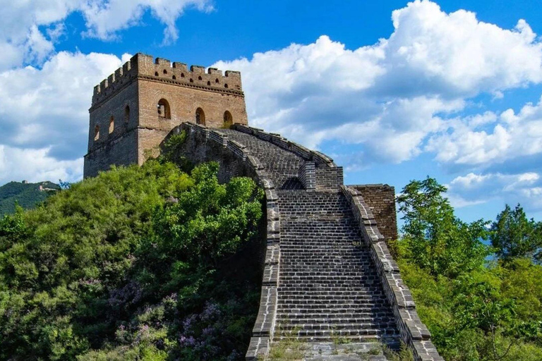 Beijing: Getaway to Simatai Great Wall & Gubei Water Town Twilight Tour Simatai Great Wall & Gubei Water Town by Night