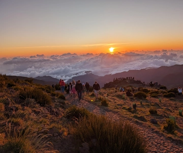 Z Funchal: Wschód słońca na Pico do Arieiro i opcjonalne śniadanie