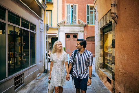 Nice: Waterfront & Old Town Private Photoshoot Proposal: 50 photos + pre-shoot consultation | 60 mins