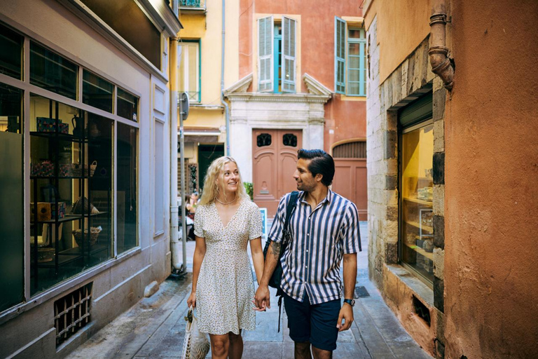 Nice: Waterfront & Old Town Private Photoshoot Proposal: 50 photos + pre-shoot consultation | 60 mins