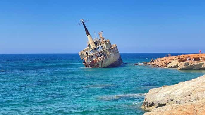 Tour de aventuras por la costa con gatos y cuevas: atracciones para niños en Pafos