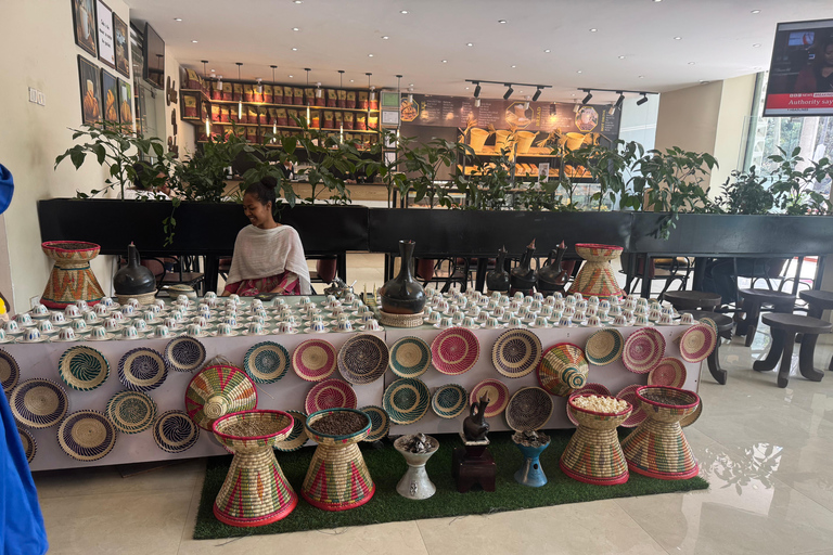 Addis Abeba: Geführte Foodtour mit Kaffeezeremonie