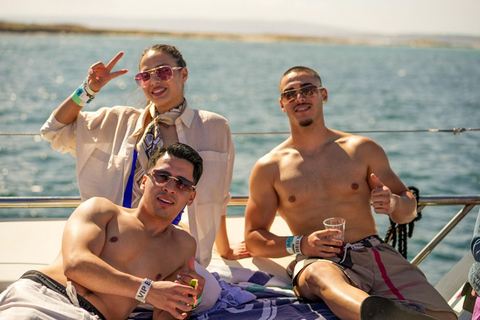 Ibiza: Formentera Boat with Open Bar, 3 meals & Sunset Party ADVANCE: Standard selection of food & open bar option