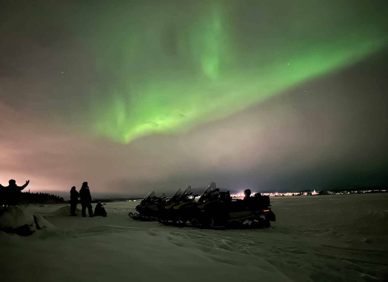 Kiruna: Guidet snescootertur og nordlysjagt