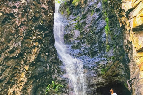 Kandy: Temple of Tooth, Train Ride, & Cave Waterfall Tour