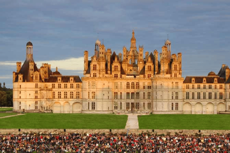 Guided Tour of the Loire Valley Chateaux – Private Group Loire Valley Castles Guided Tour – Private Group