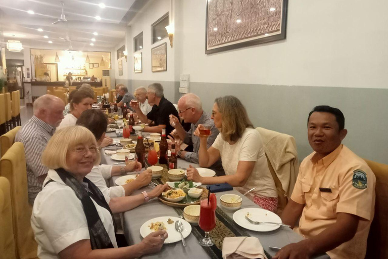 Siem Reap: Angkor Wat – German-speaking guided tour Siem Reap: Angkor Wat – German-speaking guided tour by bus