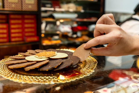 Oviedo : Tour con degustación de Moscovitas y otros dulces Asturianos