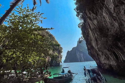 Krabi: Private Long-Tail Boat Tour to Hong Island