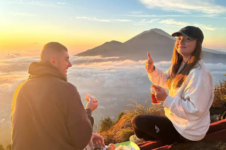 Mount Batur Sunrise hiking with Breakfast & Hotel Pickup Hot spring only