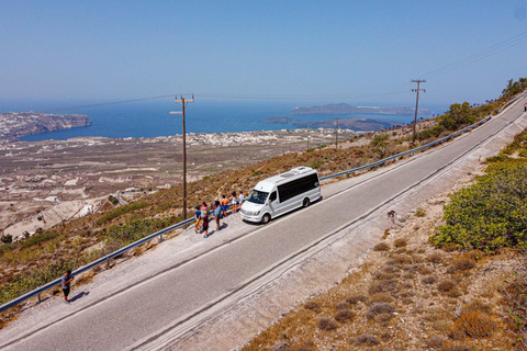 Santorini : Day Tour with mini bus and sunset in oia