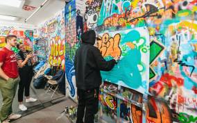 NYC: Brooklyn Graffiti Workshop with Local Artist