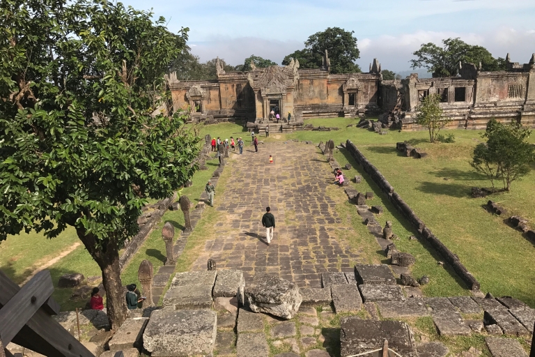 Siem Reap: Private Preah Vihear and Koh Ker Temples Tour