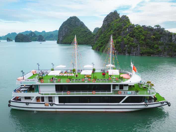 From Hanoi:1 Day Ha Long Bay Premium Cruise-Buffet & Jacuzzi