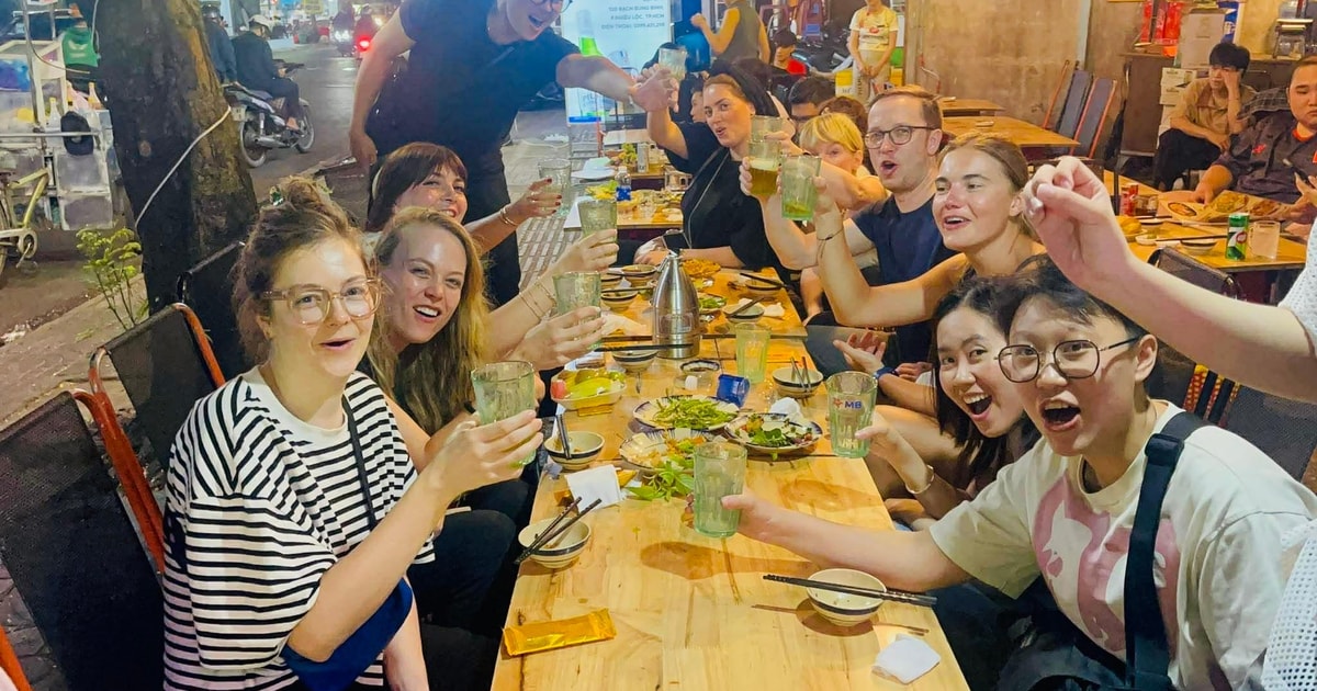 Ho Chi Minh: Local Food Tour by Scooter with Vegan Option