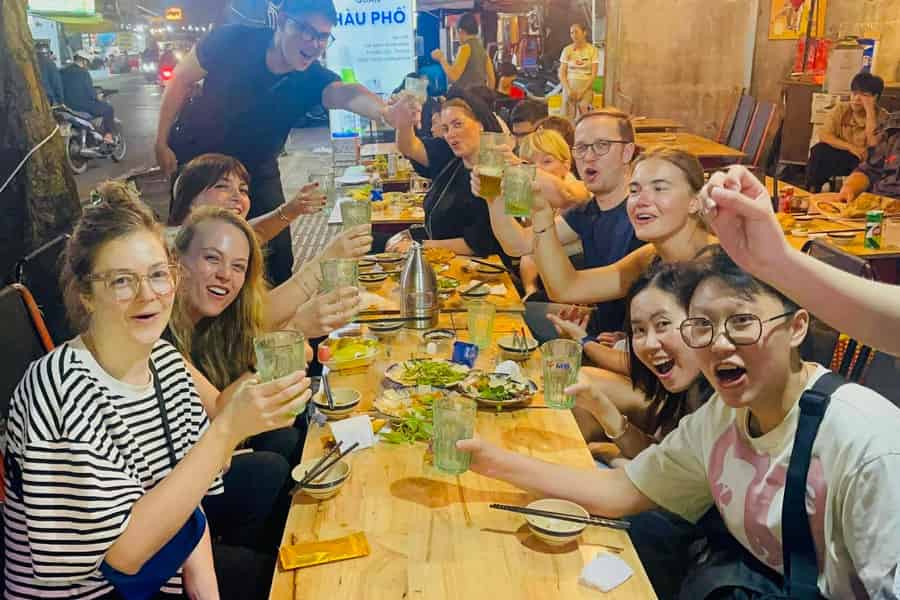 Ho-Chi-Minh-Stadt: Lokale Foodtour mit dem Roller mit veganer Option. Foto: GetYourGuide