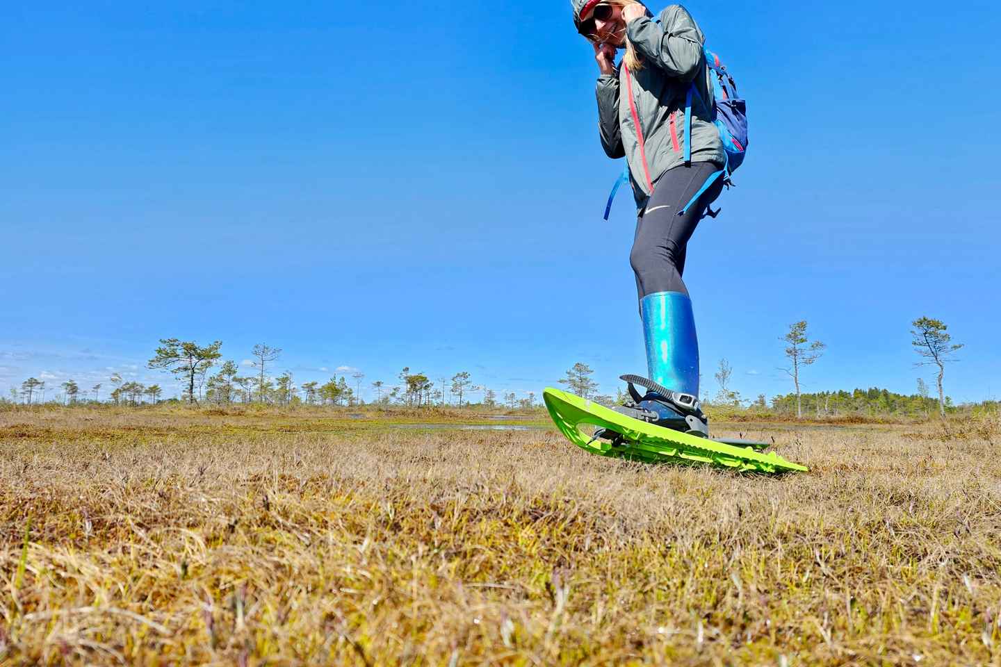 凯梅里沼泽探险：穿越沼泽，体验泥炭鞋之旅