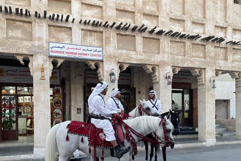 Doha: Souq Waqif Traditional Food Tour with Skyline Views