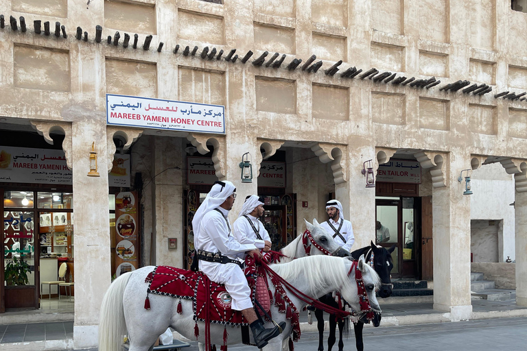 Doha: Souq Waqif Traditional Food Tour with Skyline Views