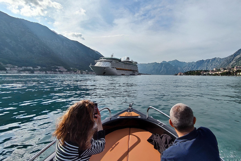 7 timmar privat tur Perast, Kotor Bay &amp; Blue Cave, lunchpaus