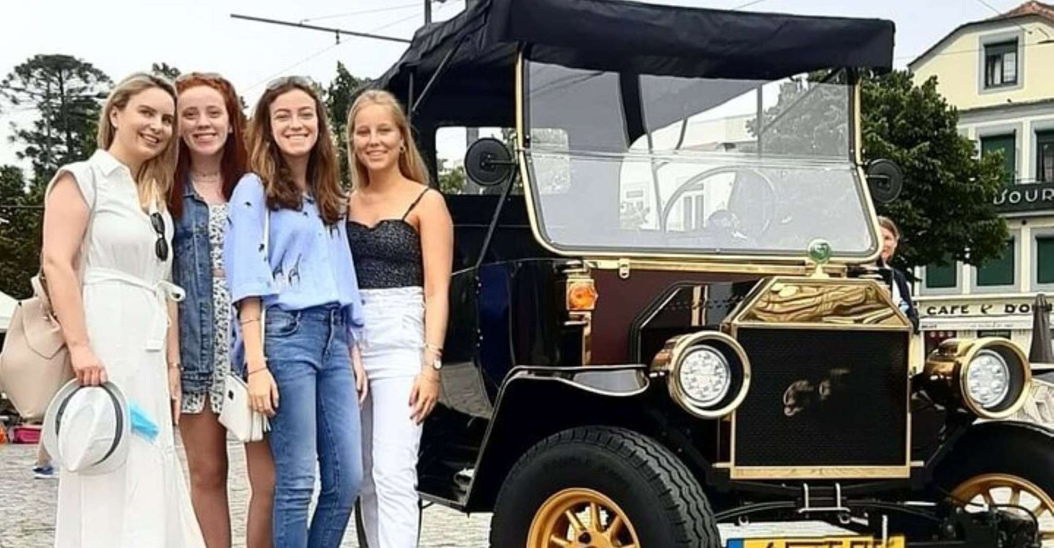 Porto e Foz, Visite de la ville Douro Privado em Ford T Elétrico - Hizvo