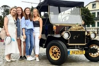 Porto e Foz, City Tour Douro Privado em Ford T Elétrico - Hizvo