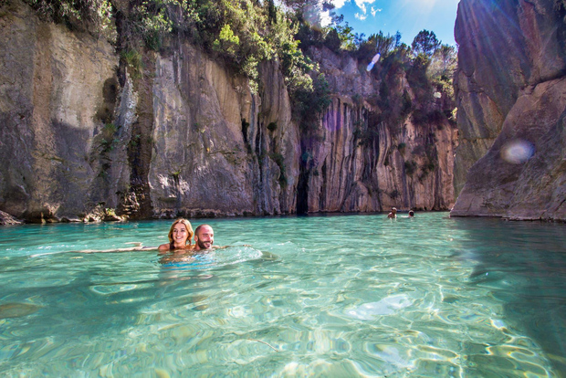 Da Valencia: piscine termali di Montanejos + rafting, kayak, escursione