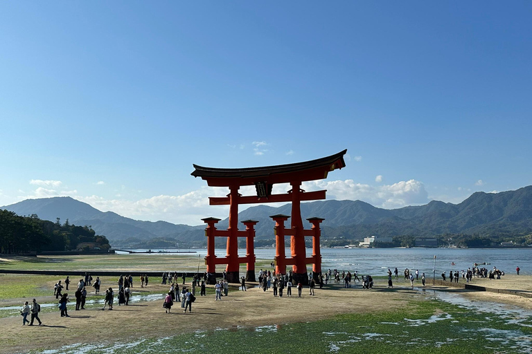 Hiroszima i Miyajima UNESCO - 1-dniowa wycieczka autobusowaZ dworca JR Hiroshima (bez lunchu)