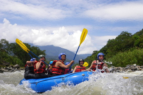 From Quito: Andes and Amazon 5-Day Adventure with Meals