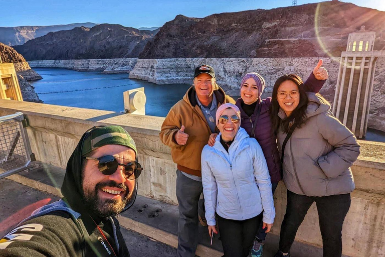 Las Vegas: wycieczka 1-dniowa w małej grupie do Doliny Ognia i zapory Hoovera