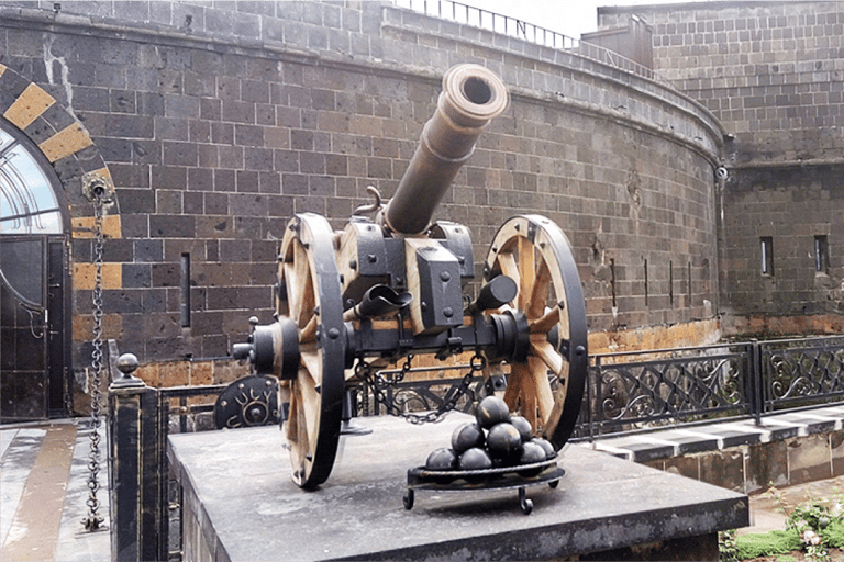 从埃里温出发：久姆里私人一日游的亮点私人旅游，无导游